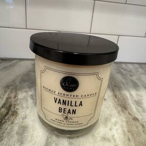 DW Home Cream and Black Vanilla Bean Candle
